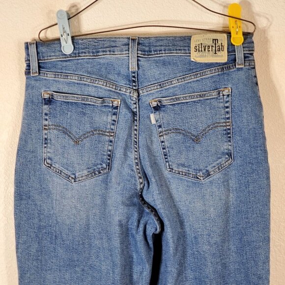 Levis SilverTab Mom Jean W32 L27 High Waist Denim Womens Casual Wear S110783 - Picture 4 of 12